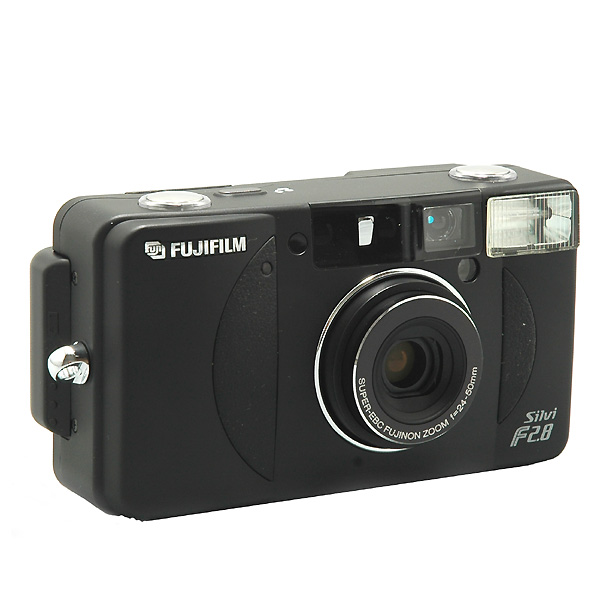 ３６］ FUJIFILM SILVI シリーズ | 子安栄信のカメラ箱
